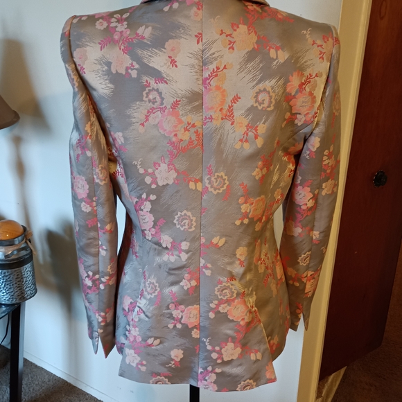 Christian Lacroix Pink and Gray Floral Blazer - Picture 2 of 3